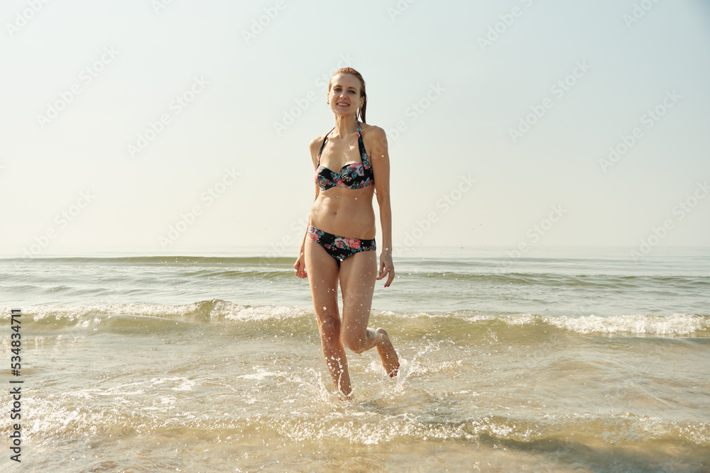 Fototapeta premium woman at sea