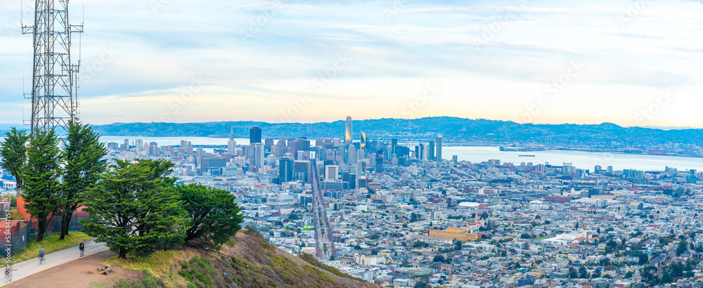 Beautiful view of San Francisco downtown from Twin Peaks