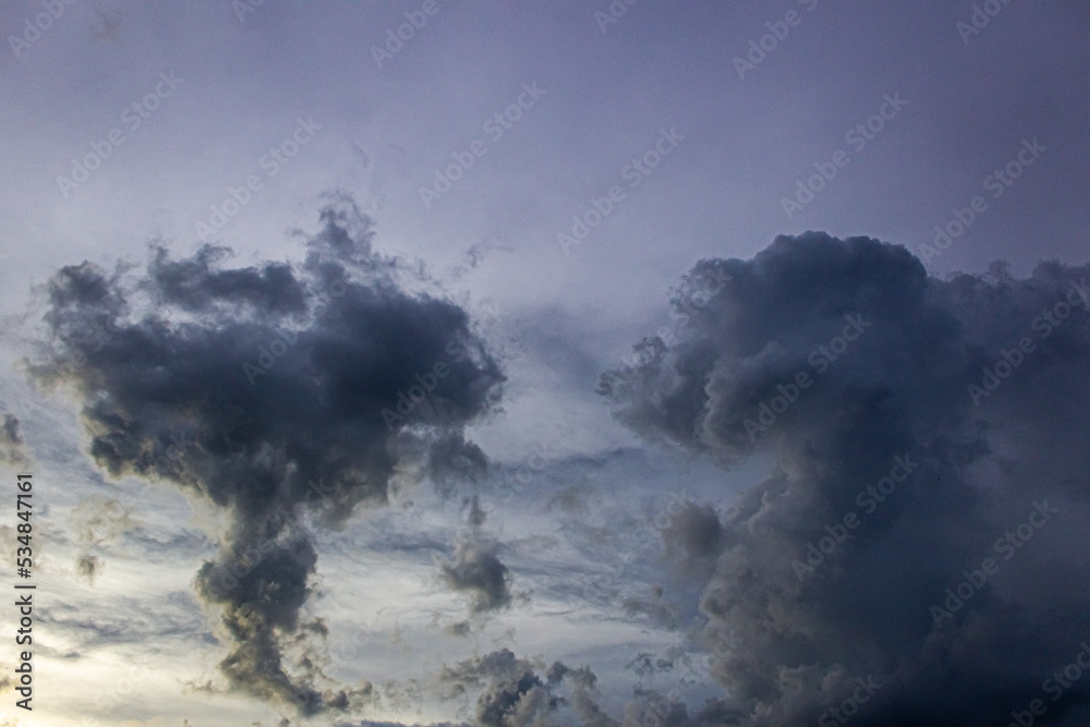 Fototapeta premium time clouds over the city