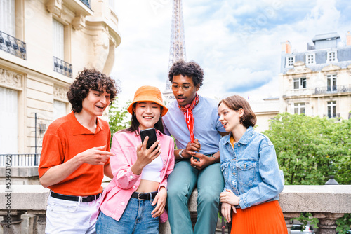 Photography Multiethnic group of young happy teens friends bonding and having fun while visi