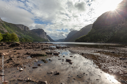 Obraz na płótnie Calming fiord view in Norway w salonie