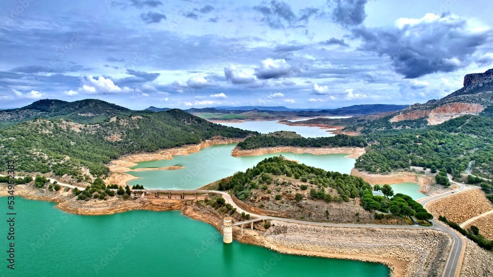 Jeziora w Andaluzji droga do Caminito del rey widok z drona