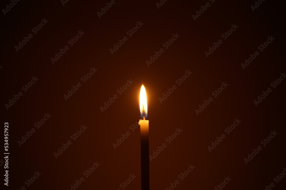 candle in the dark,candlelight