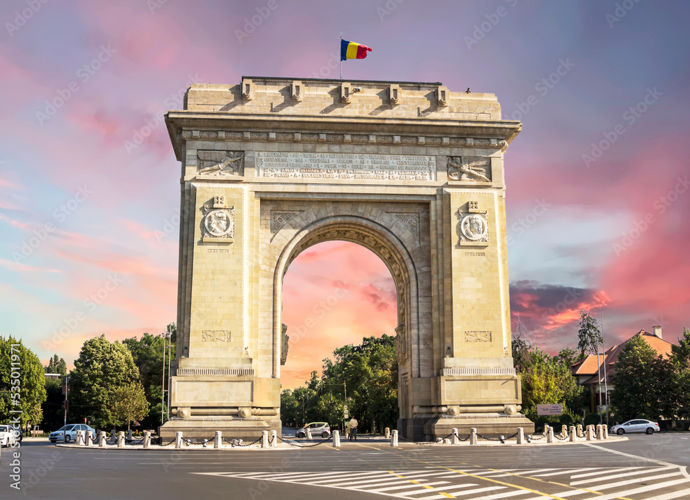 Fototapeta premium Monumental Triumphal Arch in Bucharest, Romania 