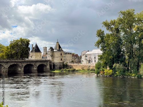 Obraz na płótnie Vue sur Châtellerault w salonie