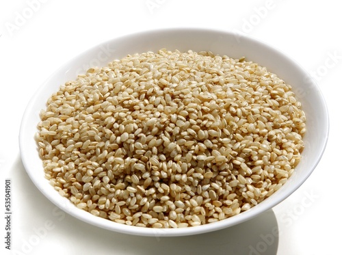 round grains of rice for cooking meals
