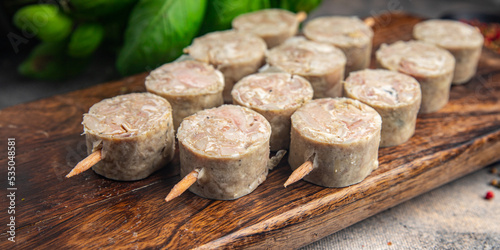 Foto offal meat food kebab Troyes pork  dish meal food snack on the table copy space