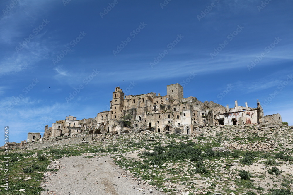 Way to destroyed ghost town of Craco in Italy