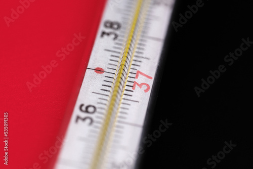 Foto Fragment of an old mercury thermometer