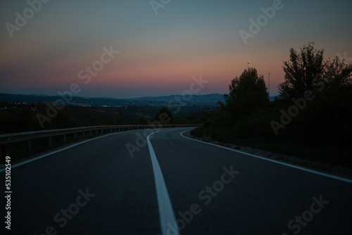 atardecer carretera 