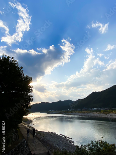長良川沿いの風景（岐阜県美濃市）