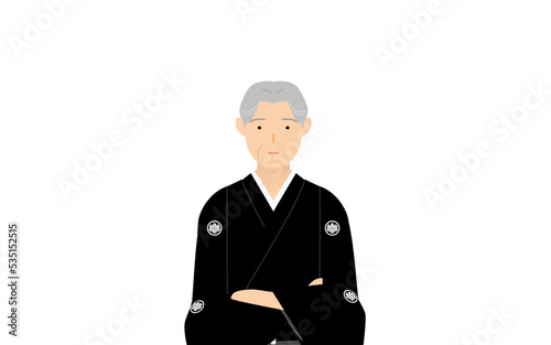 紋付袴のシニア男性（和服姿）、腕組みをする