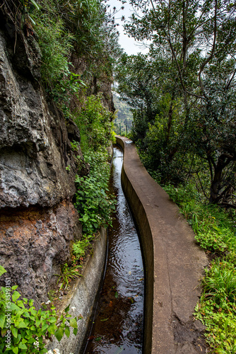 The Levada do Moinho to Levada Nova waterfall hike 