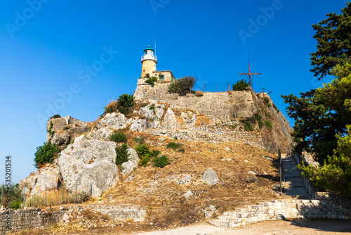 Leuchtturm und Kreuz auf der Spitze der Alten Festung  Kerkyra  Korfu