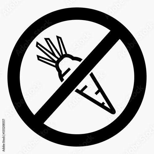 No carrot. Green ban. Not vegan. Ban on vegan food. Vector icon.