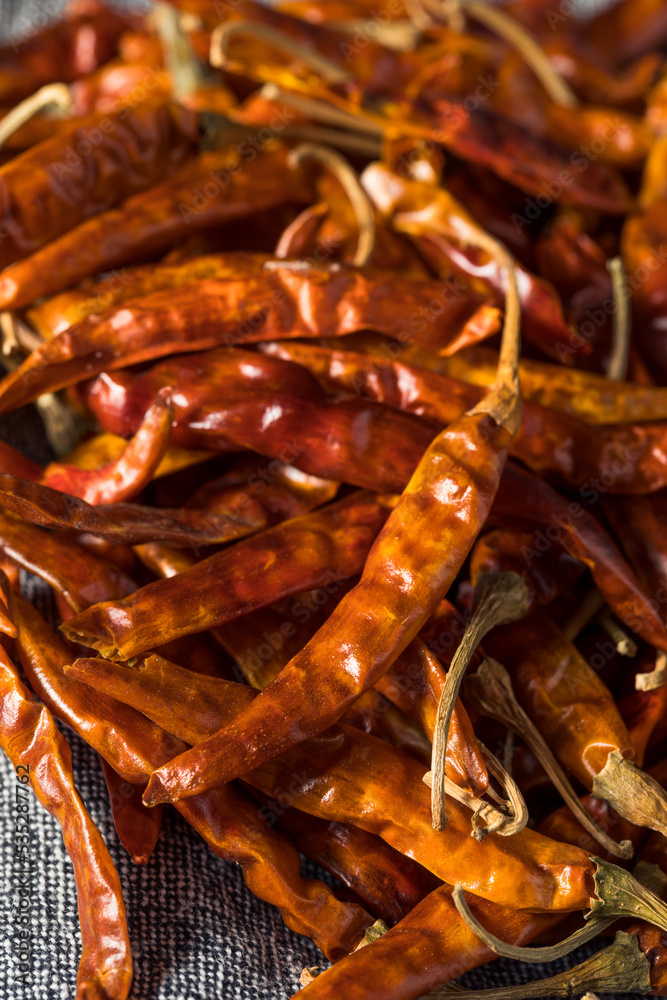 Dry Red Organic Chile De Arbol Peppers