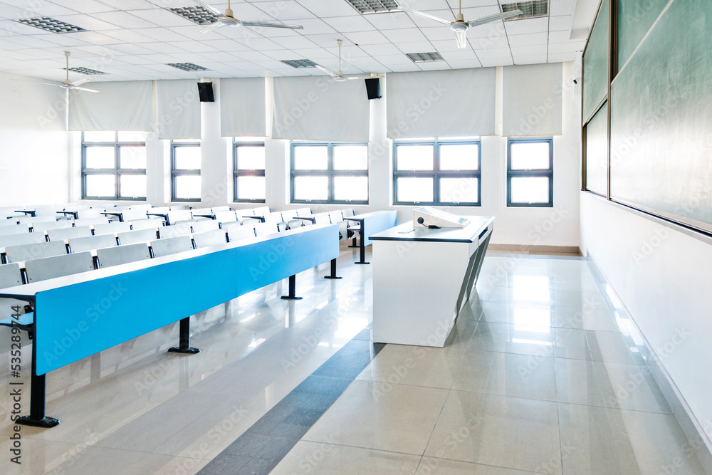 Fototapeta premium Empty classroom in an university