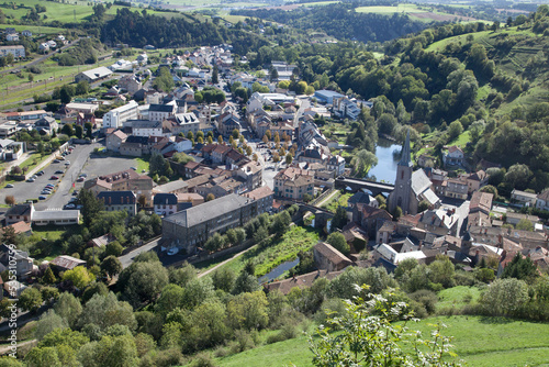 Les faubourgs et la ville basse de Saint-Flour vus d'en haut