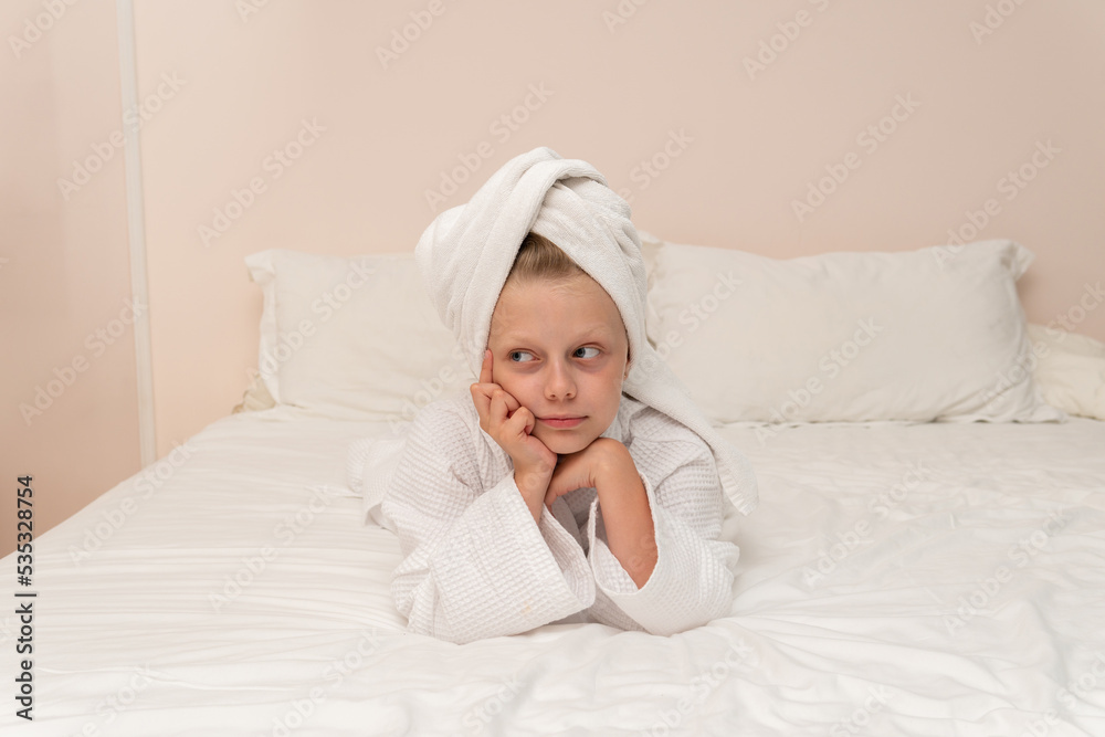 Thinks elbows smile copyspace Creek coffee bathrobe bed girl morning, from woman pretty for hotel for person spa, take baby. Care head fashion, Thinks elbows smile copyspace Creek coffee bathrobe bed girl morning, from woman pretty for hotel for person spa, take baby. Care head fashion,