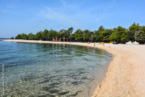 Fototapeta Naklejka Na Ścianę i Meble -  spiaggia di simuni isola di pag in croazia