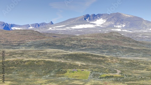 Fototapeta Naklejka Na Ścianę i Meble -  plateau et montagne au centre de la Norvège Hardangervidda