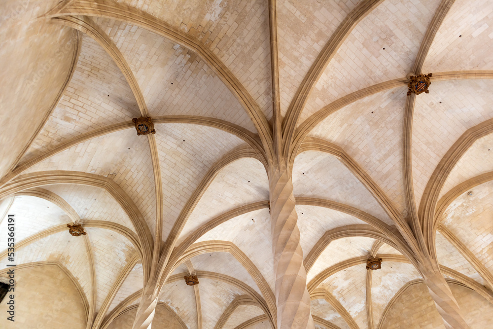 Decke in einer Kirche | Palma de Mallorca Decke in einer Kirche | Palma de Mallorca