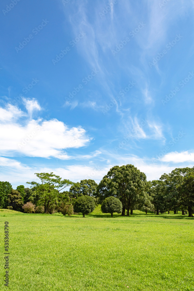 Obraz premium 西都原古墳群周辺の公園 
