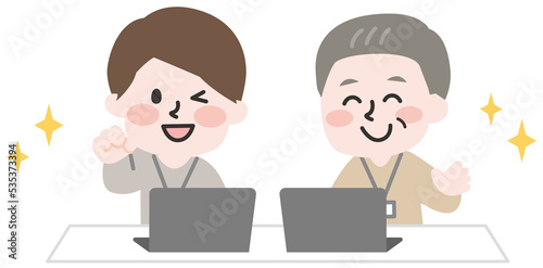 事務作業をする男性たち 