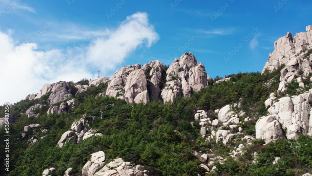 The beautiful natural scenery of Laoshan Mountain in Qingdao The beautiful natural scenery of Laoshan Mountain in Qingdao