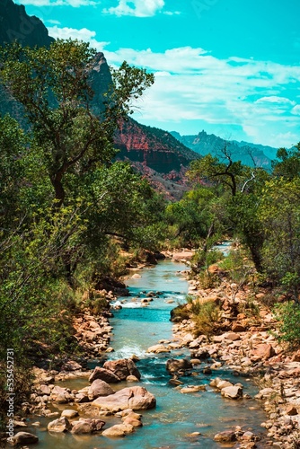 Bilde på lerret Vertical shot of a mesmerizing landscape in Zion National Park, Utah
