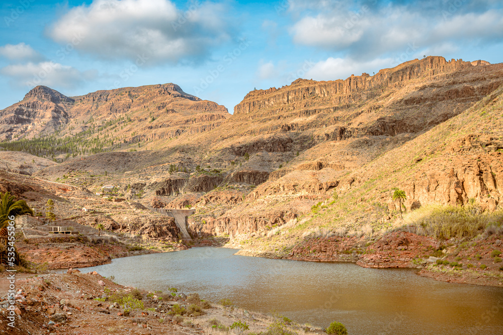 Stausee Ayagaures in den Bergen von Gran Canaria