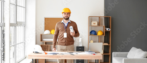 Portrait of male architect ...