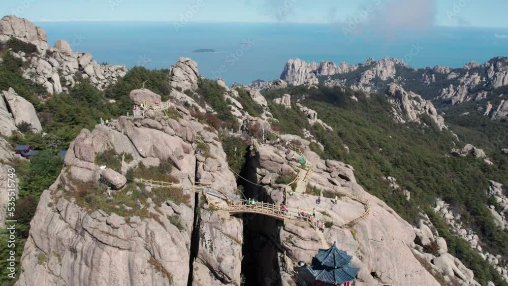 The beautiful natural scenery of Laoshan Mountain in Qingdao The beautiful natural scenery of Laoshan Mountain in Qingdao
