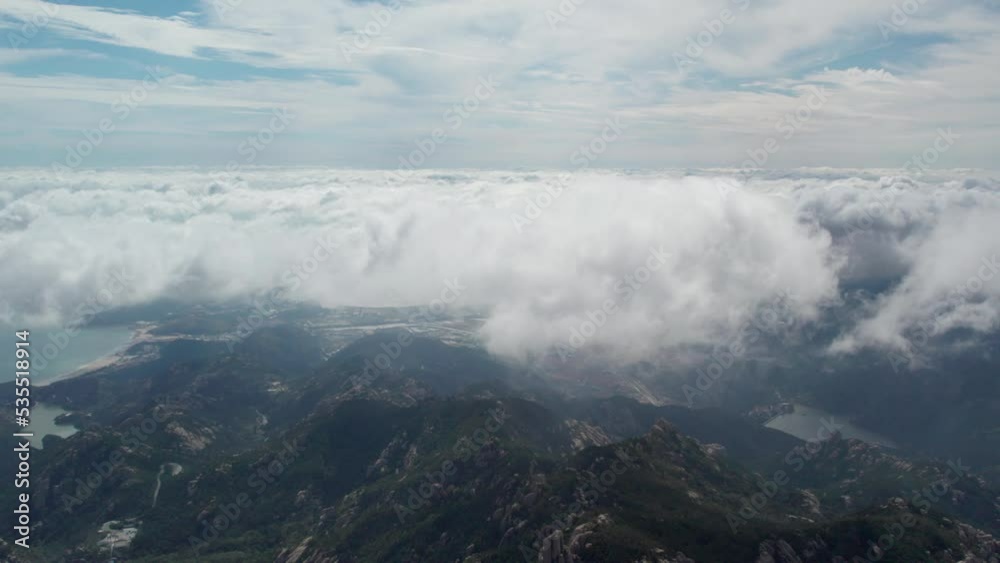 The beautiful natural scenery of Laoshan Mountain in Qingdao The beautiful natural scenery of Laoshan Mountain in Qingdao