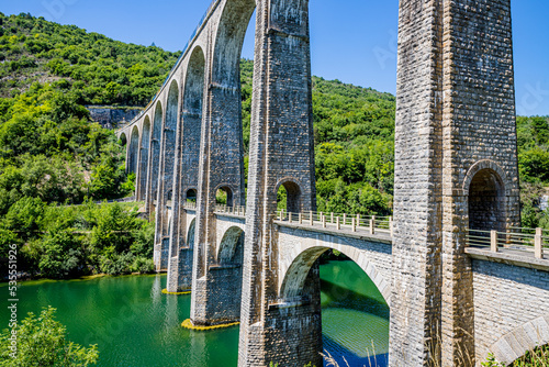 Le Viaduc de Cize dans l'Ain photo