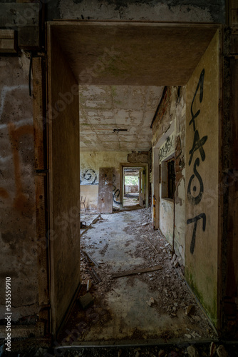 old abandoned house © coffeinlix 