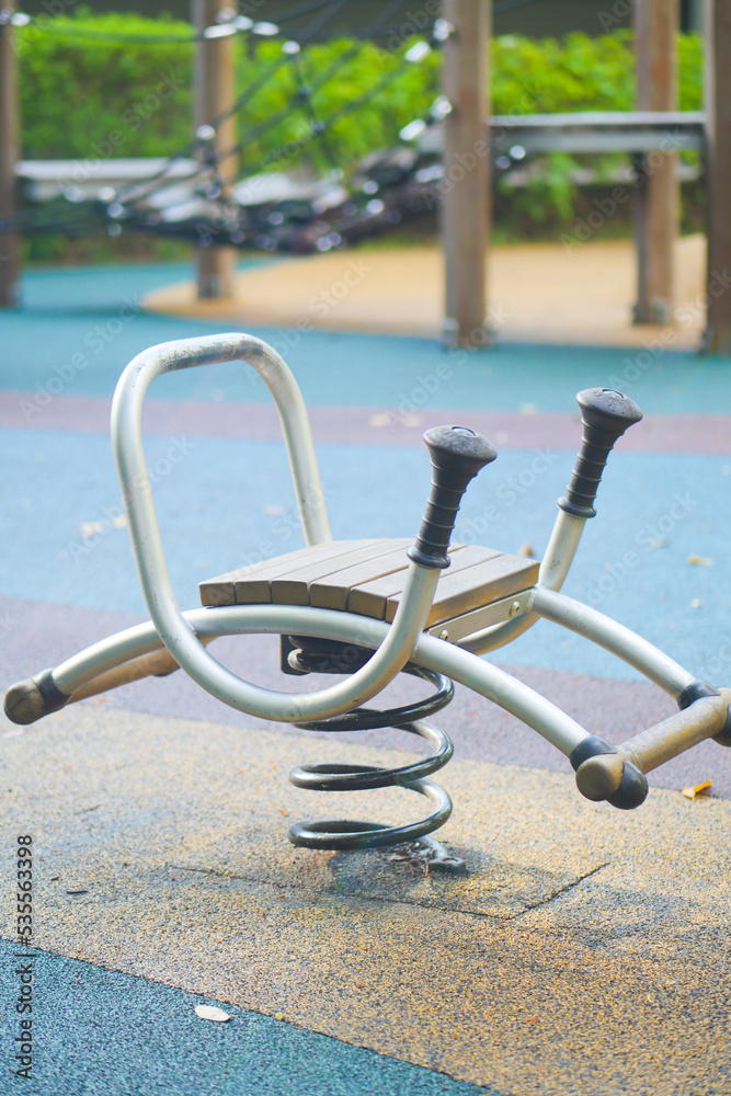 Outdoor fitness machines in a park in singapore 