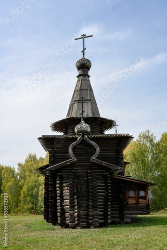 Murais de parede Spaso-Zashiverskaya Church built of wood without a single nail in 1600 in Siberi