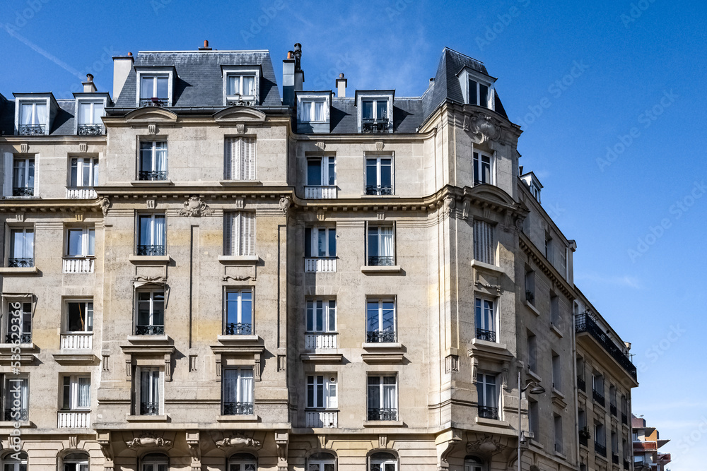 Paris, typical facades, beautiful buildings in Montmartre
Paris, typical facades, beautiful buildings in Montmartre