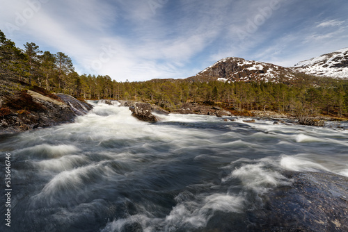 Wildes Wasser in Norwegen © Ralf Lehmann