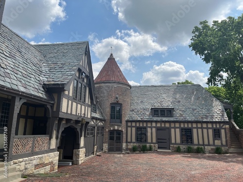 Ewing Manor