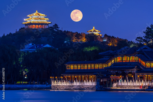 Photography Family Reunion Day Concept: Chinese Traditional Festival Mid-Autumn Festival - m
