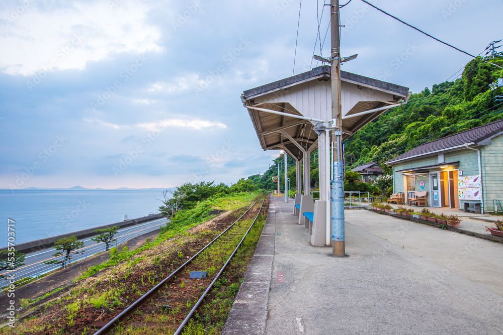 愛媛県　下灘駅の風景
