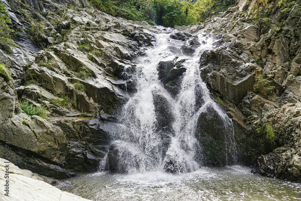 Fototapeta premium waterfall in the mountains