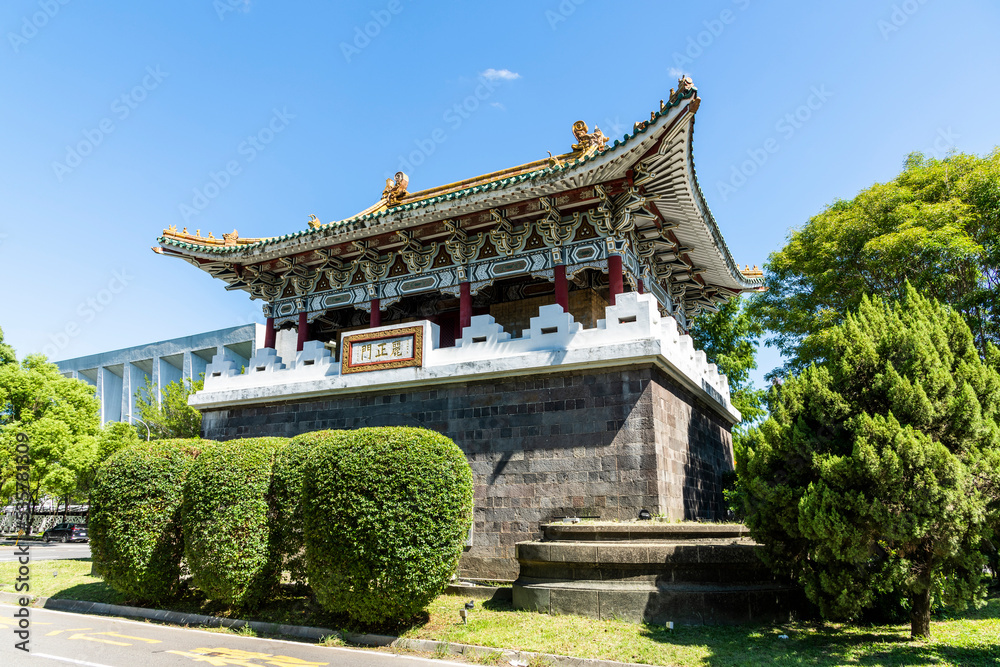 Naklejka premium Taipei, Taiwan- August 28, 2021: Old building view of the Lizhengmen (South Gate) in Taipei, Taiwan. Built-in the 8th year of Emperor Guangxu of the Qing Dynasty.