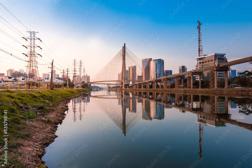 Fototapeta premium Octavio Frias de Oliveira Bridge in Sao Paulo is the Landmark of the City