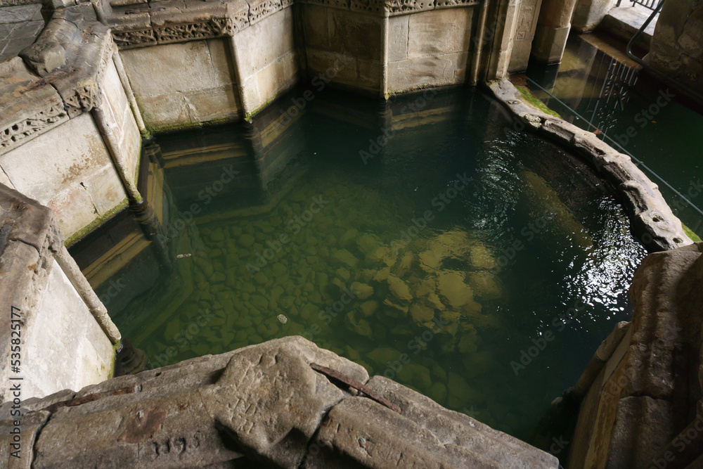 Foto de St Winefride's Well in the Welsh town of Holywell one of the ...