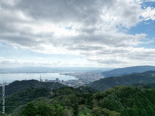 比叡山から大津市方面を空撮
