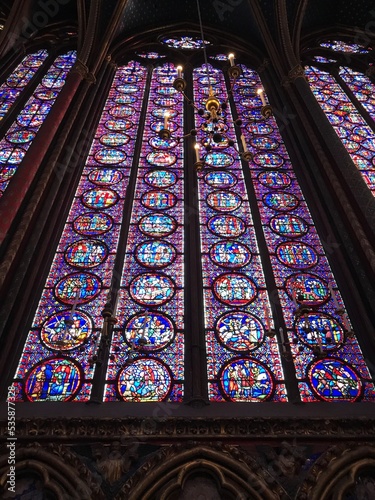 Inside and outside Paris  © JuanEsteban