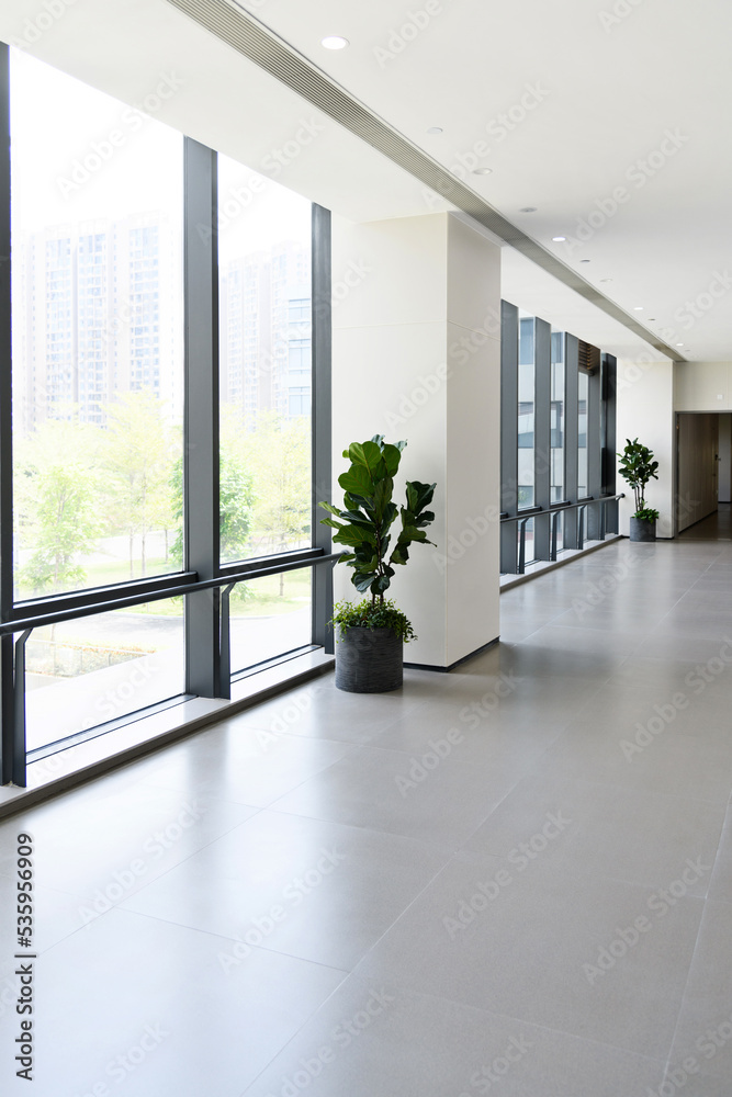 Fototapeta premium Empty hall in the modern office building